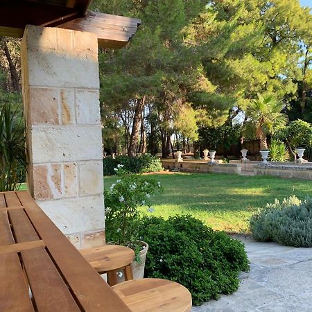 Palazzo De Carlo E Il Parco Dei 7 Pozzi Bed & Breakfast Lecce Ngoại thất bức ảnh