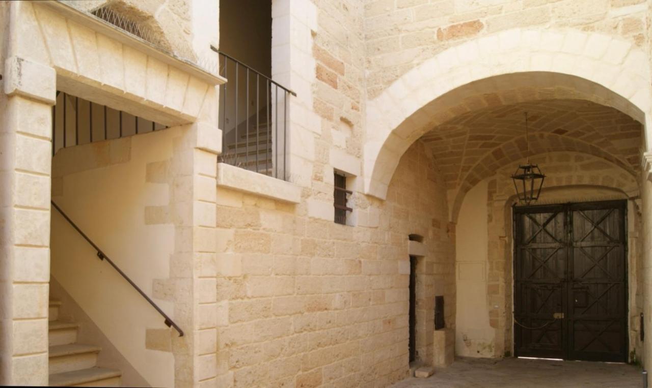 Palazzo De Carlo E Il Parco Dei 7 Pozzi Bed & Breakfast Lecce Ngoại thất bức ảnh
