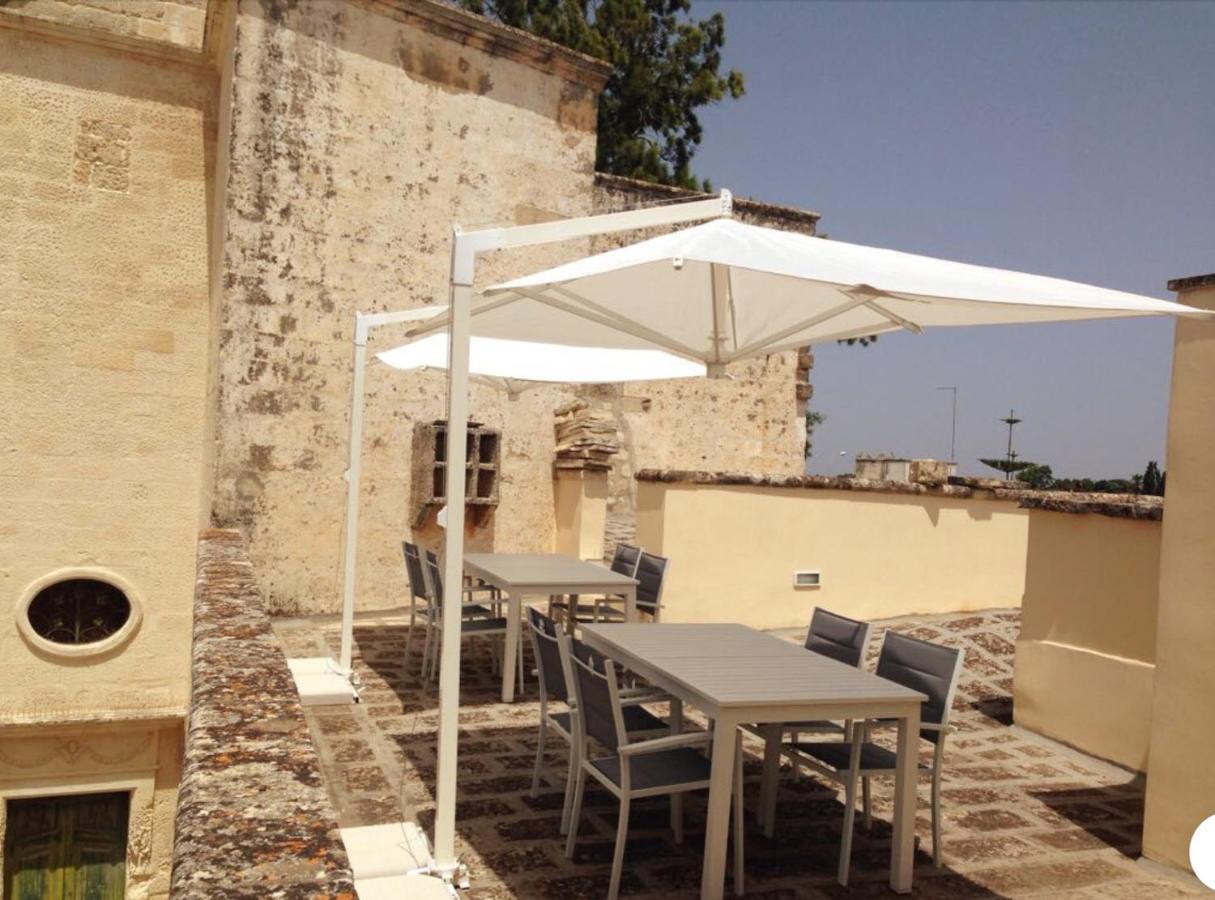 Palazzo De Carlo E Il Parco Dei 7 Pozzi Bed & Breakfast Lecce Ngoại thất bức ảnh