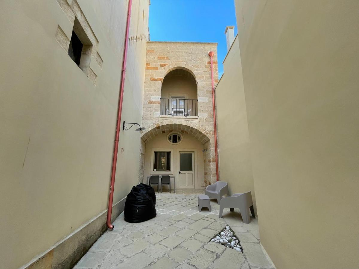 Palazzo De Carlo E Il Parco Dei 7 Pozzi Bed & Breakfast Lecce Ngoại thất bức ảnh