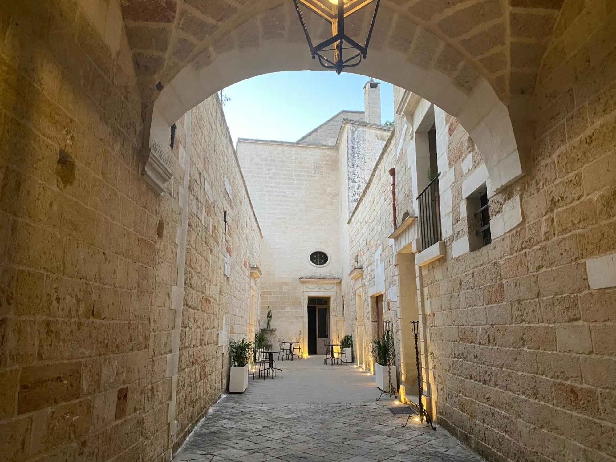 Palazzo De Carlo E Il Parco Dei 7 Pozzi Bed & Breakfast Lecce Ngoại thất bức ảnh