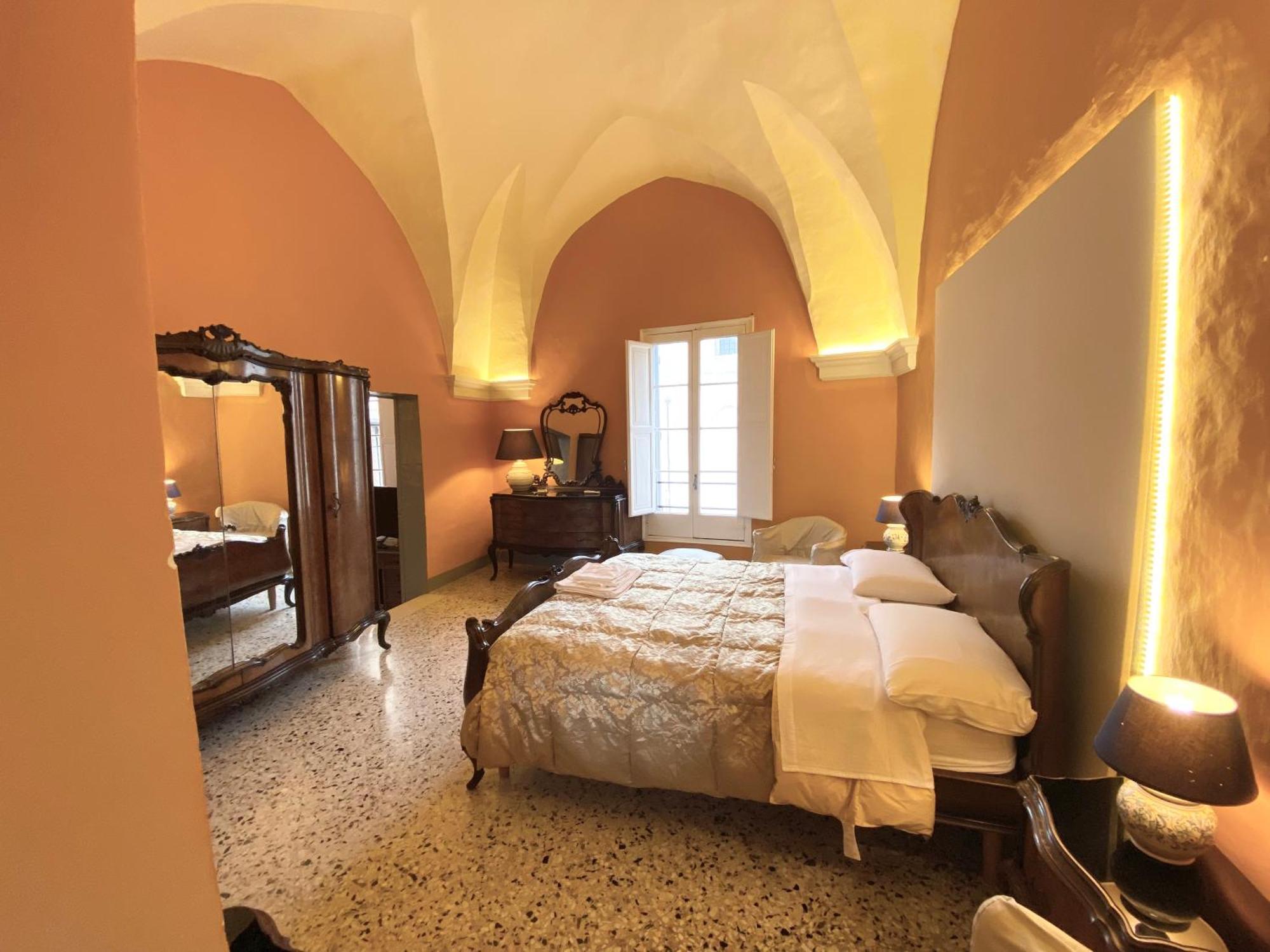 Palazzo De Carlo E Il Parco Dei 7 Pozzi Bed & Breakfast Lecce Ngoại thất bức ảnh